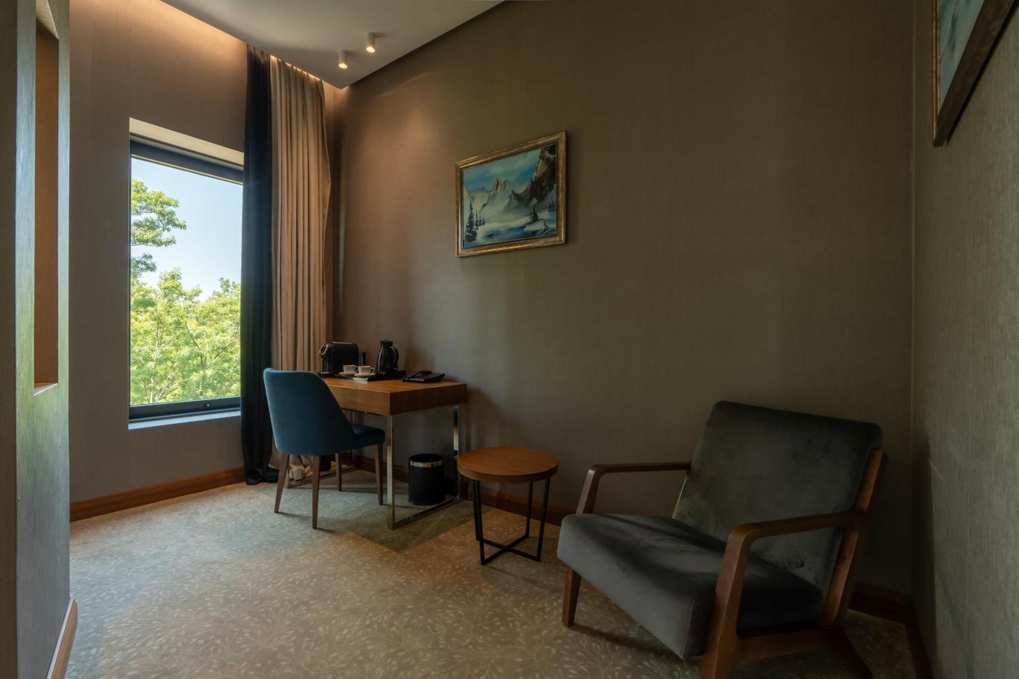 Hotel Tonanti Vrnjačka Banja Buitenkant foto